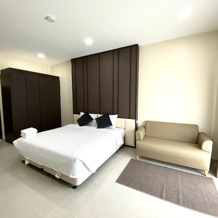 The Shade Residence Pattaya Buitenkant foto